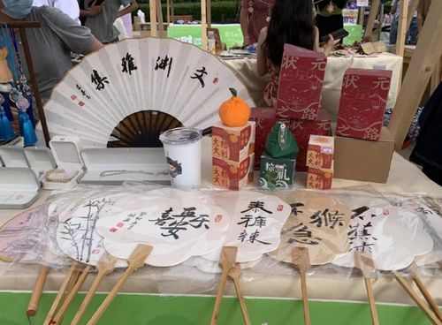 當(dāng)非遺遇見青春 文淵雅集文創(chuàng)亮相南財(cái)引風(fēng)潮